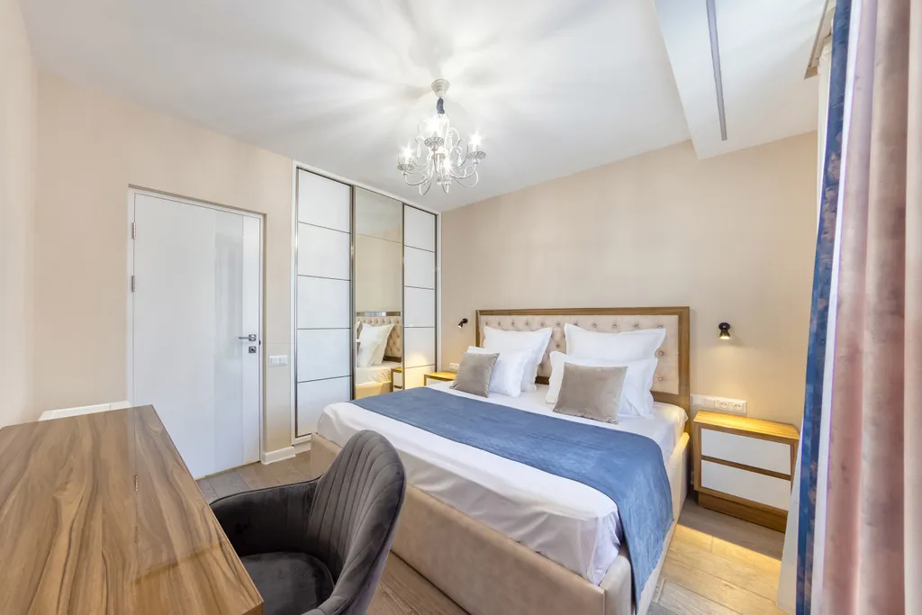 Sayat Nova 4 -Northern Avenue- -Opera House-