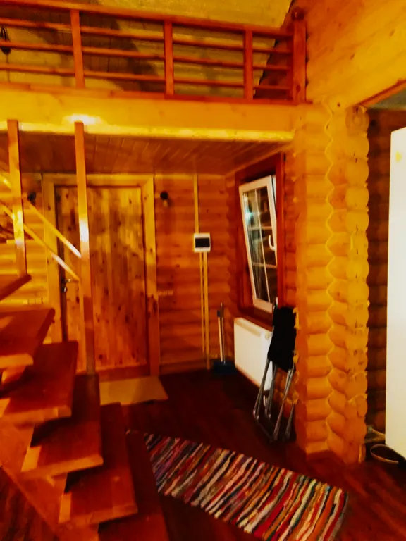 Дом - баня на берегу реки