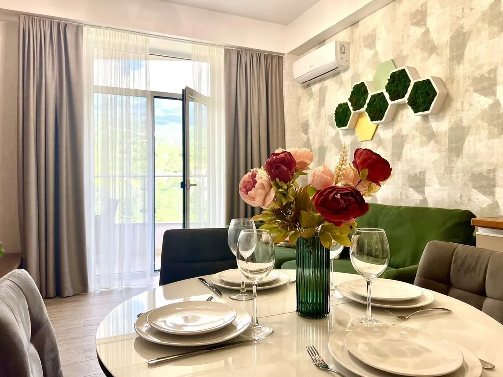 Уютная квартира с видом на горы в ЖК Шато Лувр в пгт Гурзуф