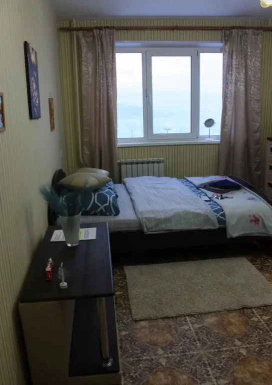 Небольшая уютная квартира — аренда посуточно в Кировск