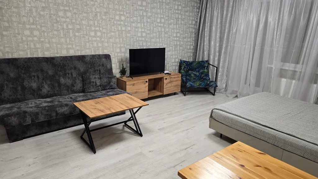 Студия в академе