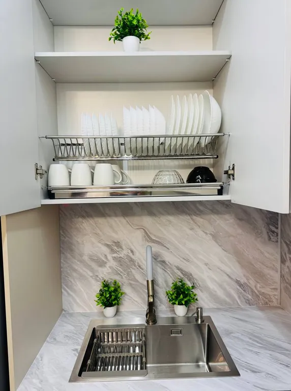 Двухкомнатная квартира с видом на море и горы