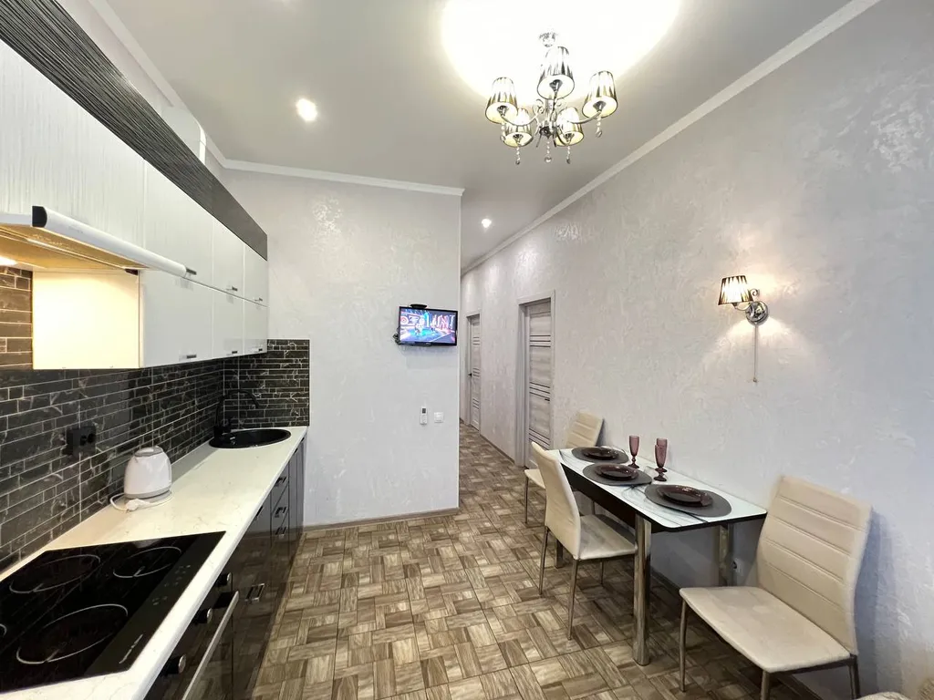 Двухкомнатная в центре в новом доме