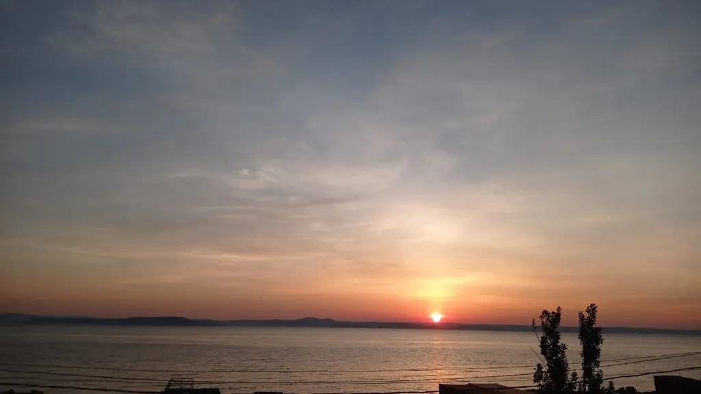 Студия на берегу моря