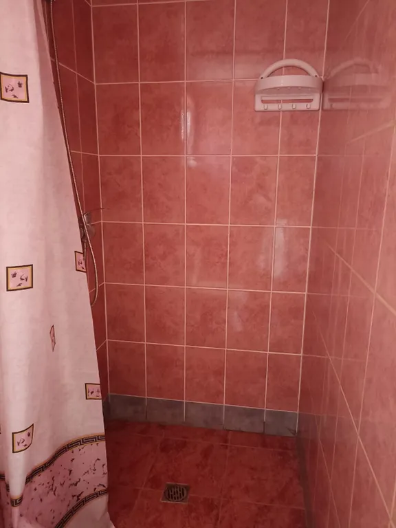 Двухэтажный трёхкомнатный дом Крым с кухней и двором под ключ