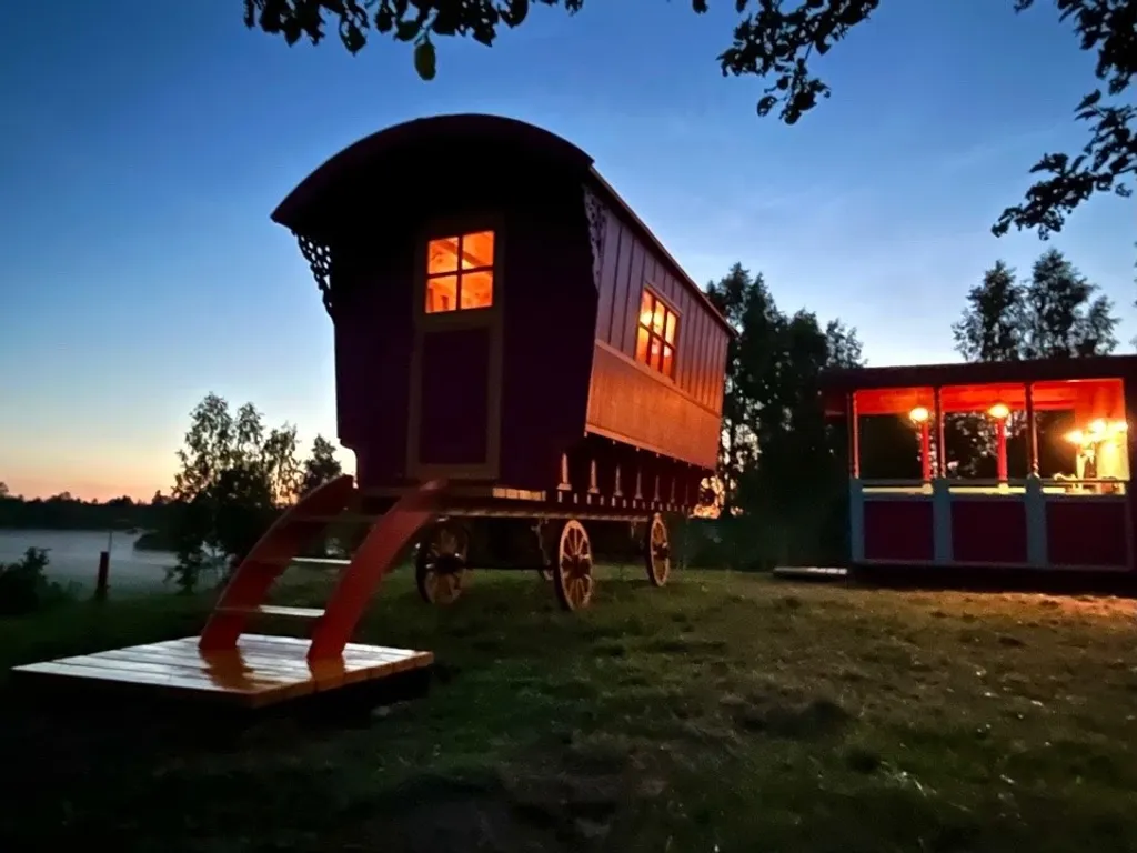 Коттедж Уникальный арендный объект Кибитка на холме — аренда посуточно в Опочка