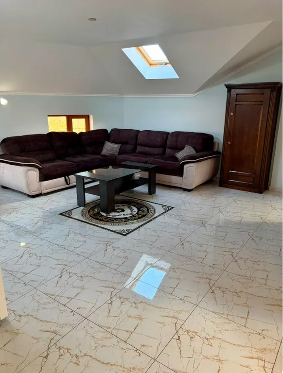 4-комнатная Квартира