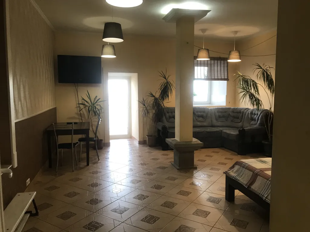 2-комнатная Квартира — аренда посуточно в Ялта