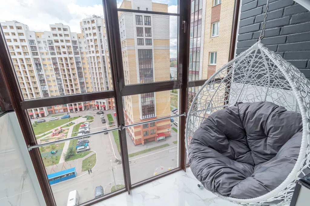 Дизайнерская студия с джакузи и камином