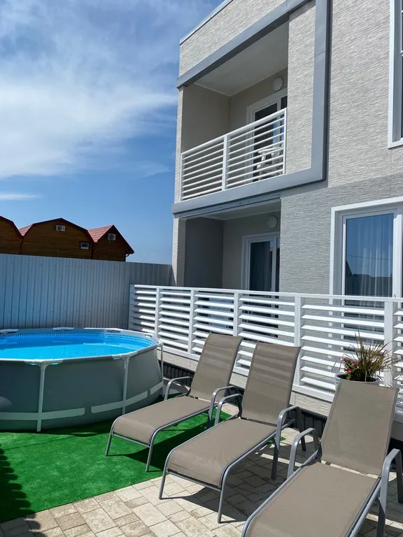 Коттедж Меотида lux — аренда посуточно в Голубицкая