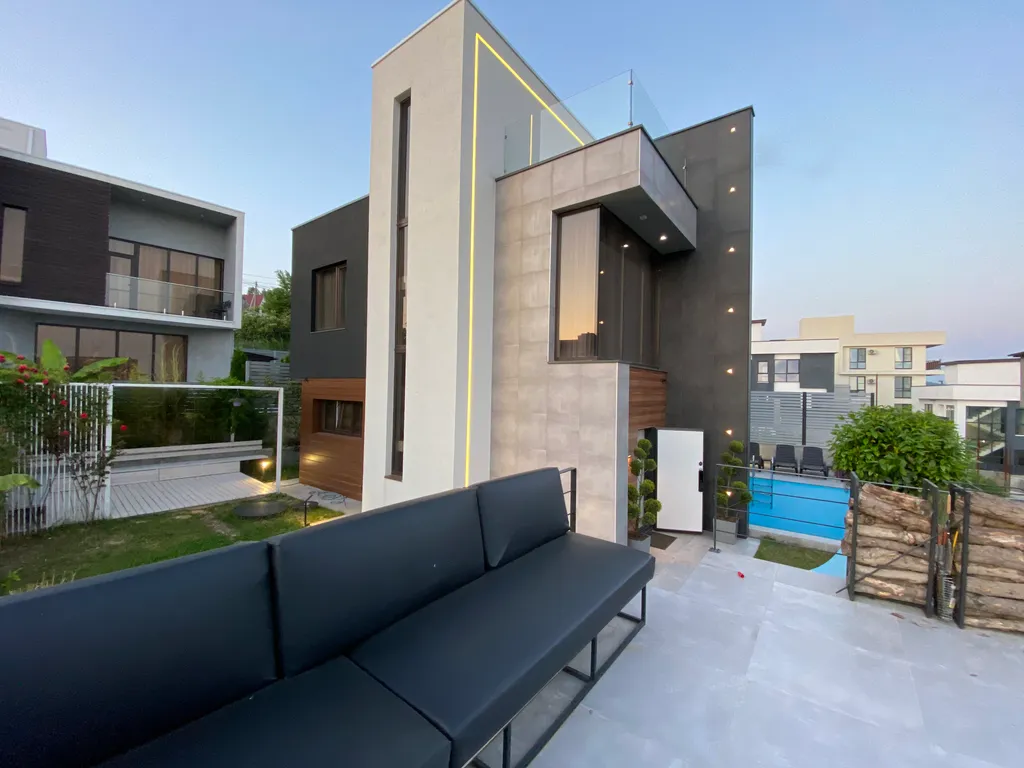 Дом- коттедж  с шикарным дизайнерским ремонтом — аренда посуточно в Молдовка