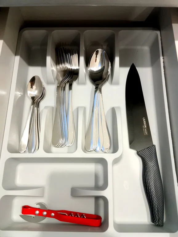 Новая большая светлая теплая квартира в новом доме в центре города