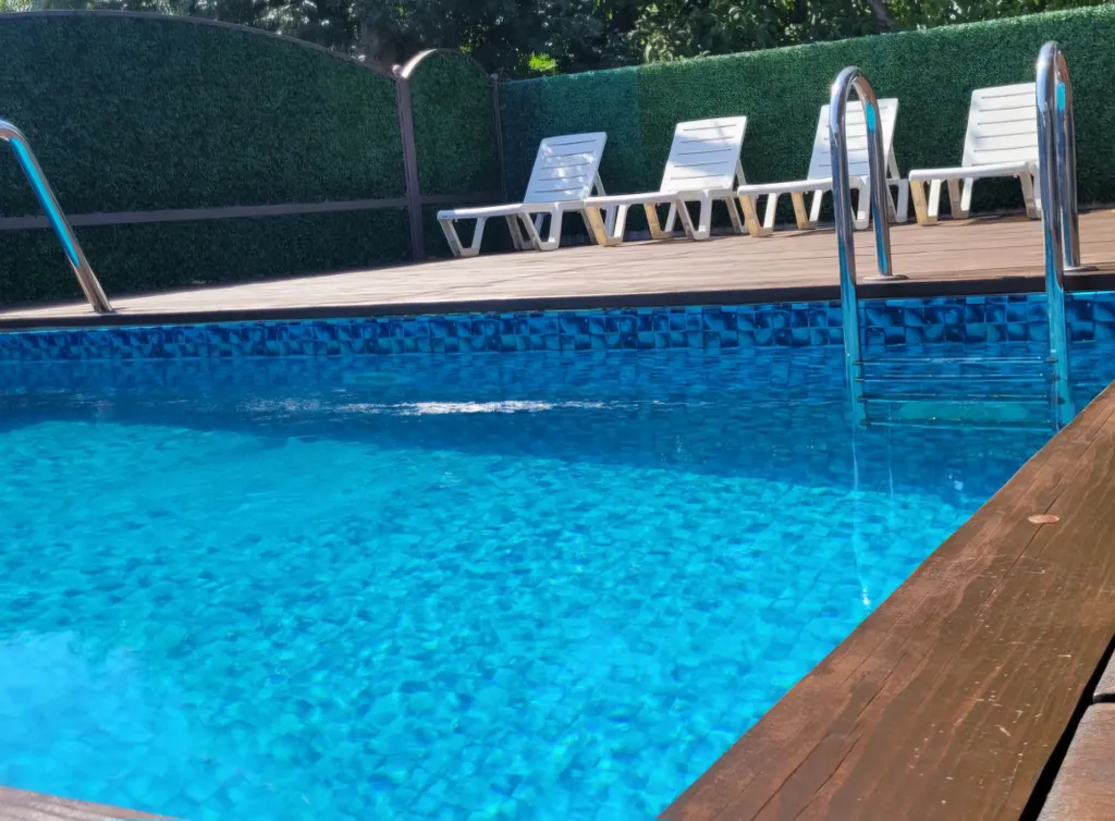 Коттедж Дом на 11 мест с горячим бассейном и сауной — аренда посуточно в Тульский