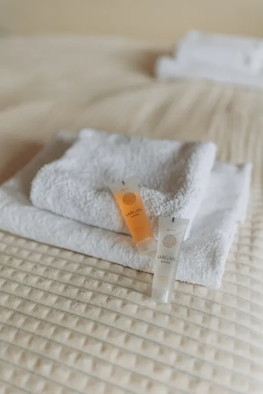 Студия комфорт-класса с камином