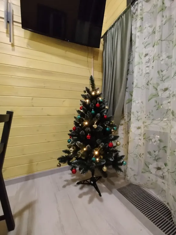 Стильный барн с крытой мангальной зоной