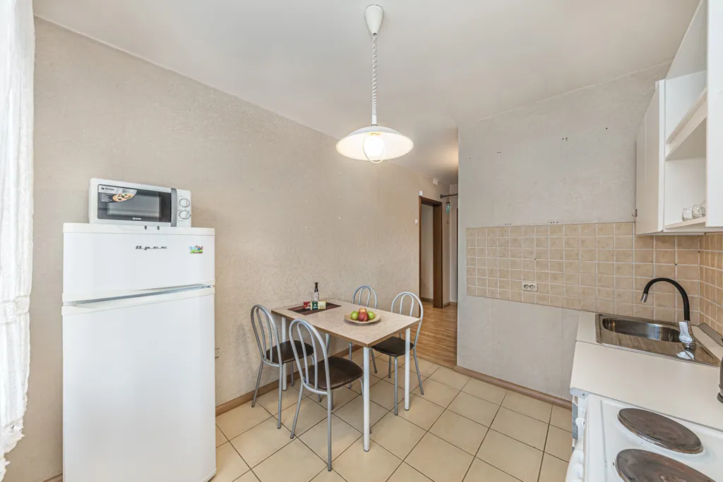 3-комнатная ближе к центру уютная большая квартира