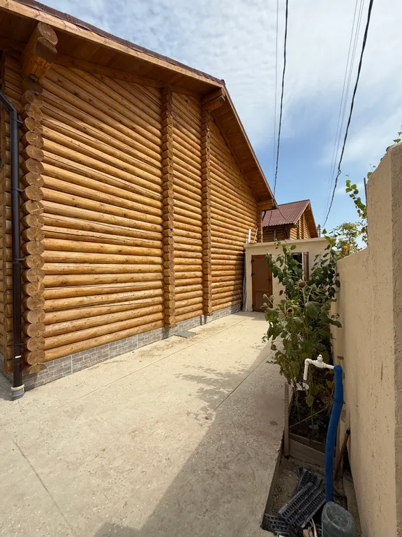 Дом из брусьев с сауной и с видом на море