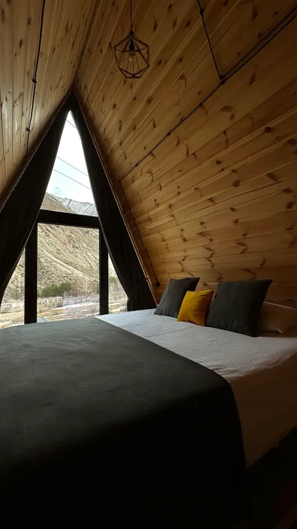 Уютный домик с панорамным видом на горы