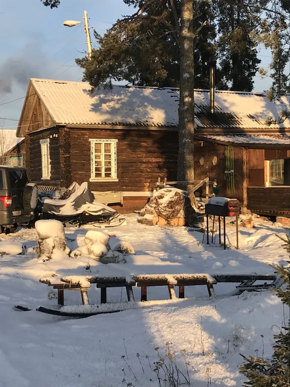 Коттедж Загородный дом — аренда посуточно в Кировск