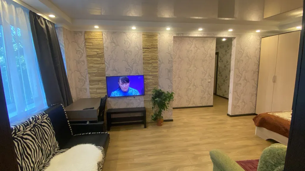 2-х комнатная квартира с отличным ремонтом в центре города