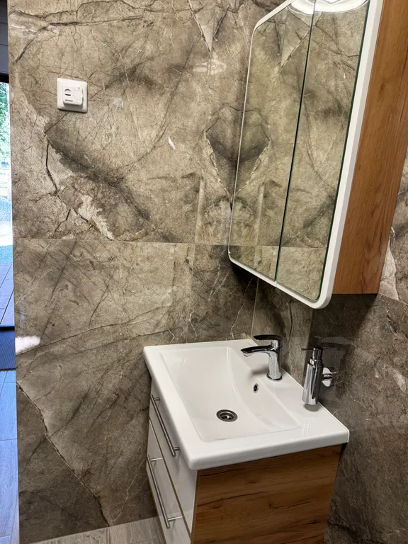 Коттедж Дом с панорамными окнами и видом на лес — Архыз