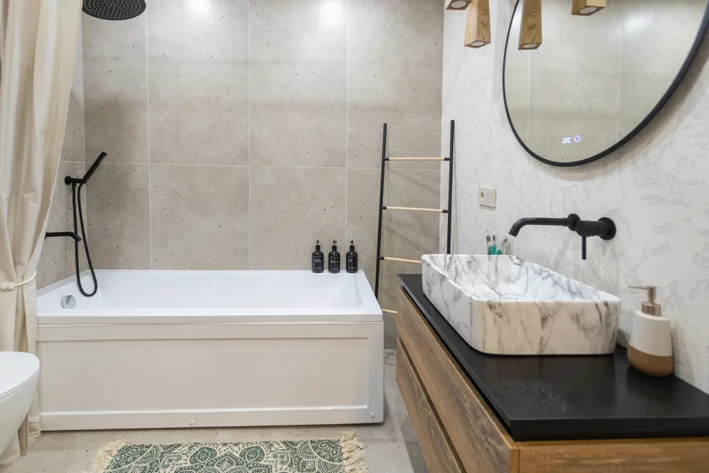 Сканди-шик с сауной и панорамным видом в центре