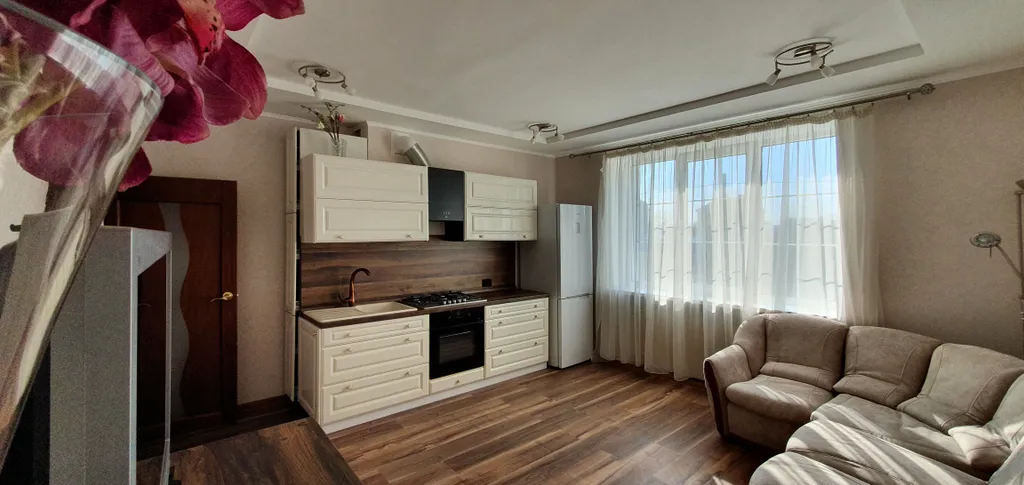 Апартамент в загородном доме филино с сауной, садом и барбекю