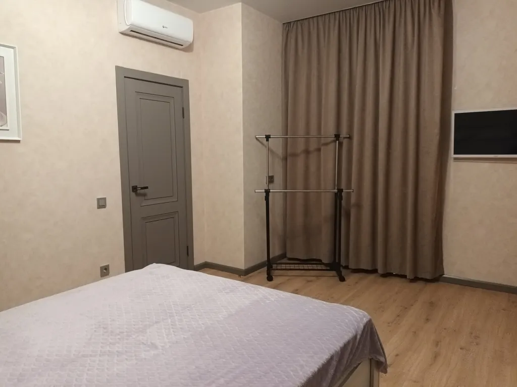 Дом с бассейном