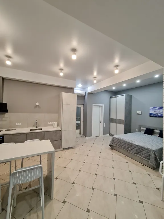 Люкс студия возле парка с видом на море