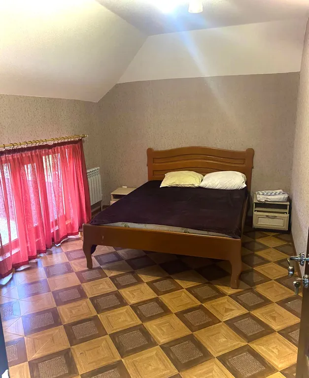 6-комнатный Дом