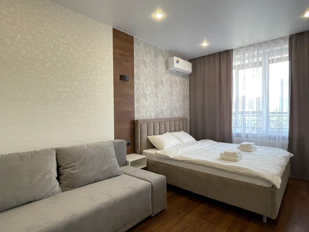 Новая квартира у ЖД вокзала в центре с теплой парковкой