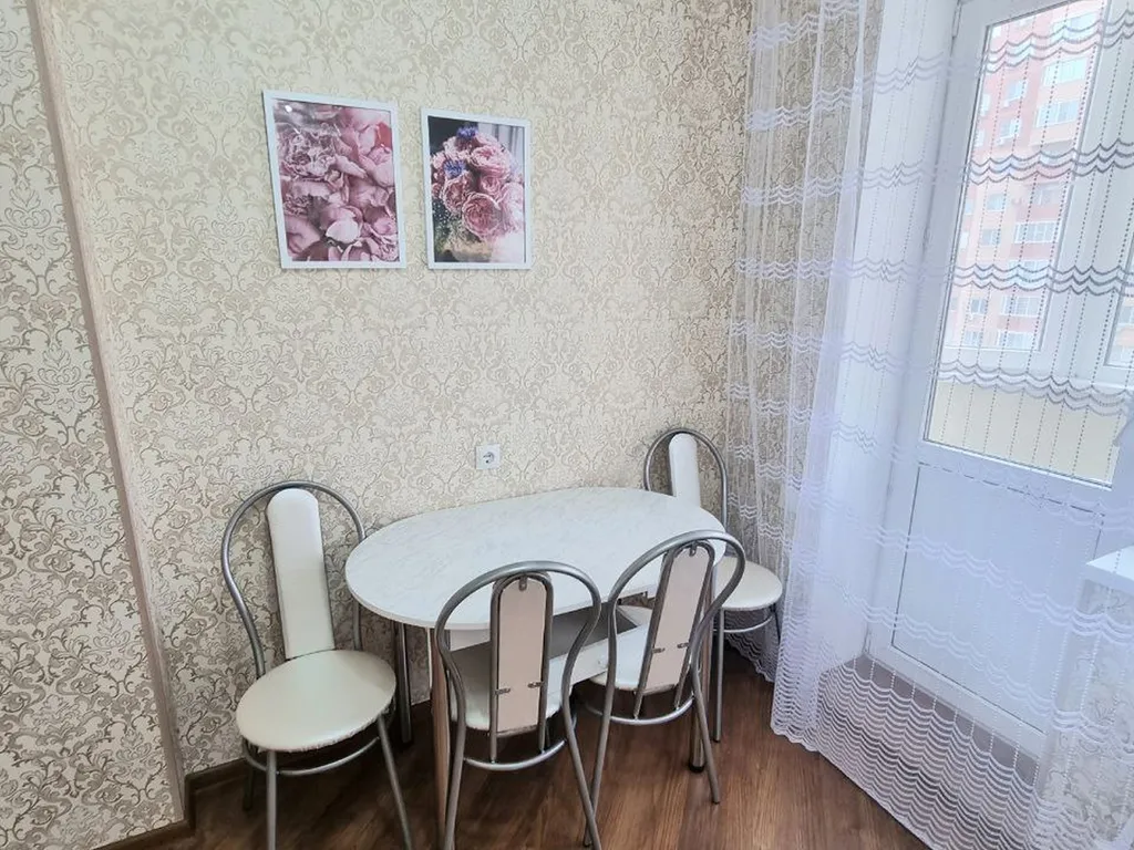 Просторная квартира в ЖК Лазурный