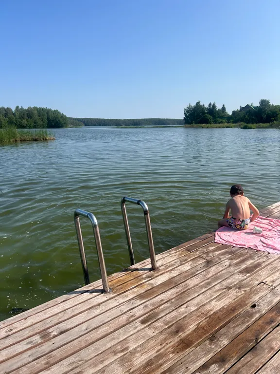 Дом с видом на озеро около горнолыжного комплекса