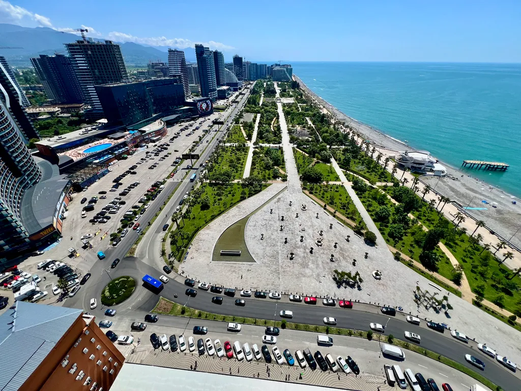 Orbi Beach Tower №2512 — море, парк, небоскреб