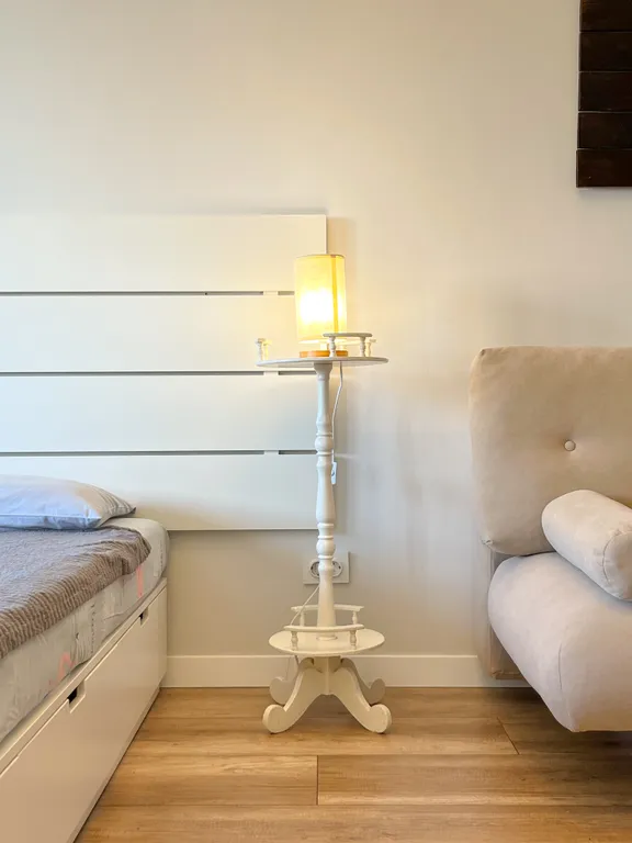 Уютная студия в скандинавской тематике