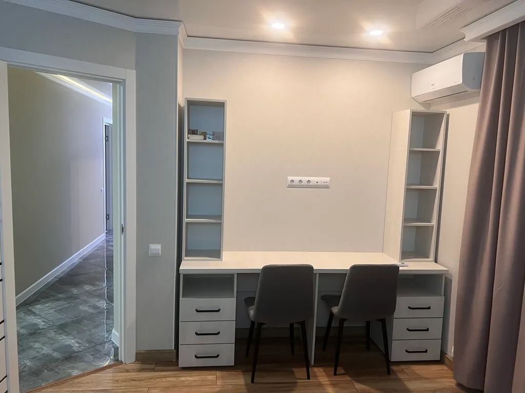 Домик с бассейном