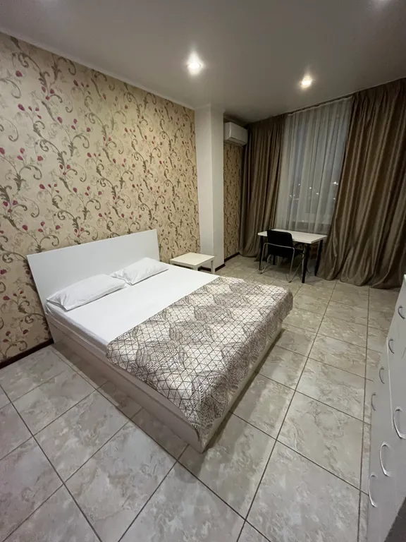 Просторная квартира в престижном районе — аренда посуточно в Новокуйбышевск