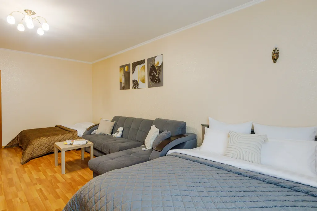 Квартира Современная двухкомнатная квартира с видом на Волгу 110 м — Самара