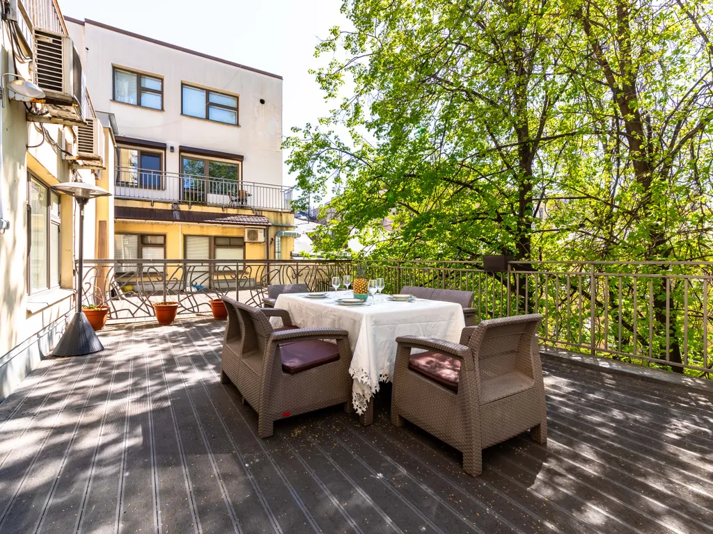 Апартaмeнт c террасой в 5 минутах от Петропавловской крепости