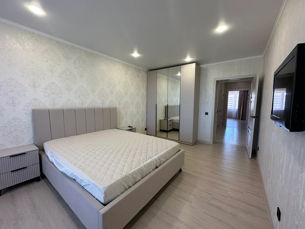 2-комнатная квартира рядом с ТЦ Окей, Фермер Базар, Детская больница — аренда посуточно в Оренбург