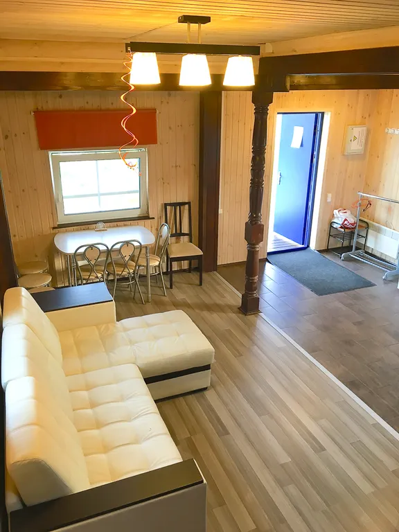 Коттедж 4-комнатный Дом — Луга