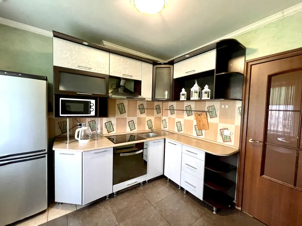 Квартира возле ТЦ Огни