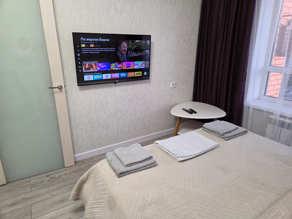 Апартаменты VVA / Сквер Героев России