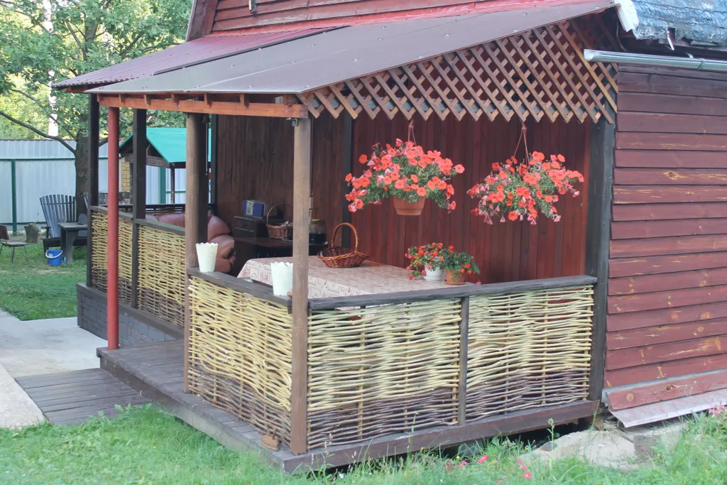 Коттедж Загородный уютный дом с баней и калиткой в лес — Большие Семенычи