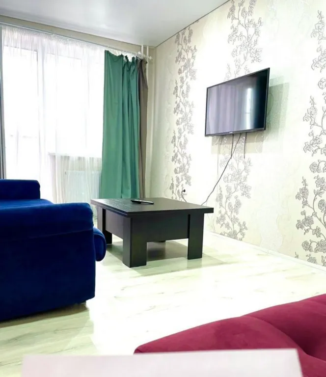 Чистая, уютная двухкомнатаня квартира в новом районе города