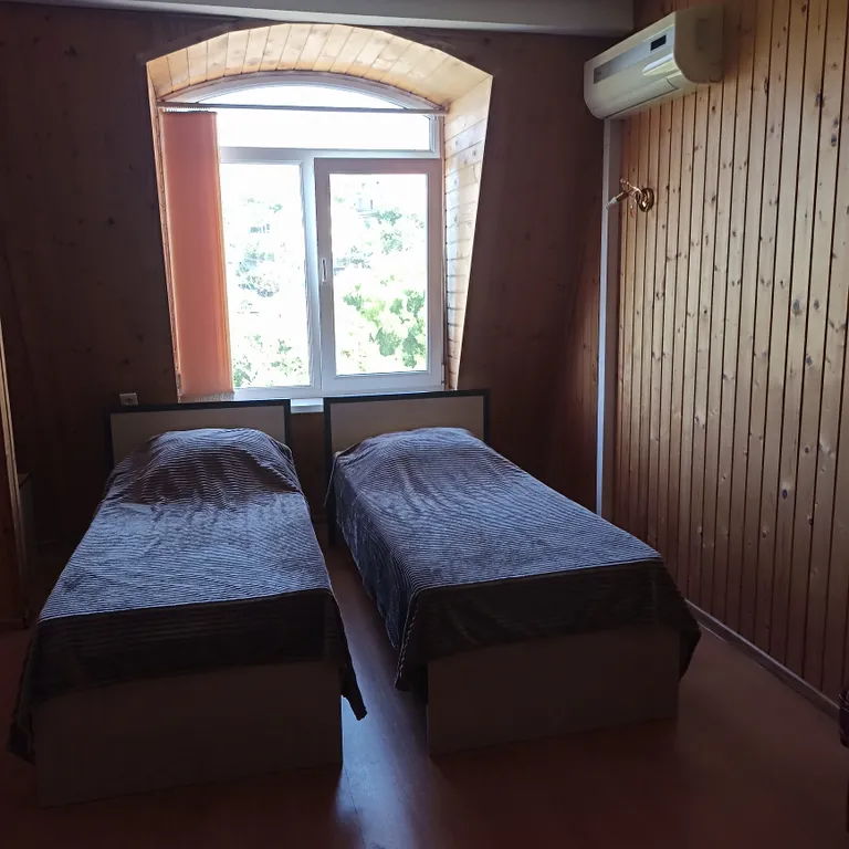 Квартиры, апартаменты на Декабристов улица, 91А