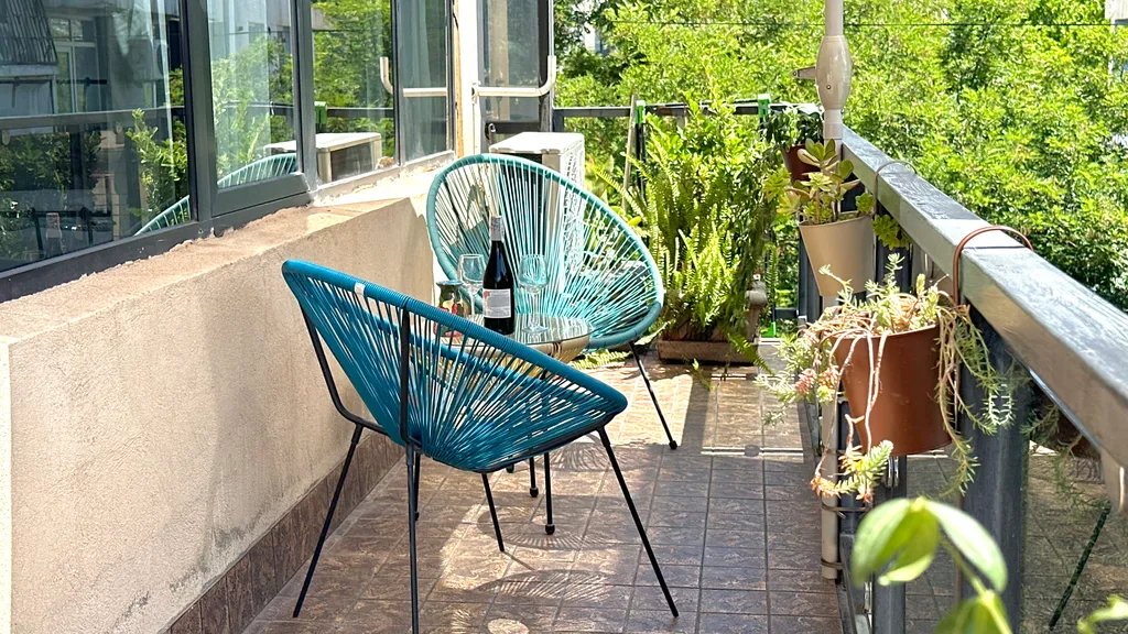 Cloudy Tbilisi Apartment