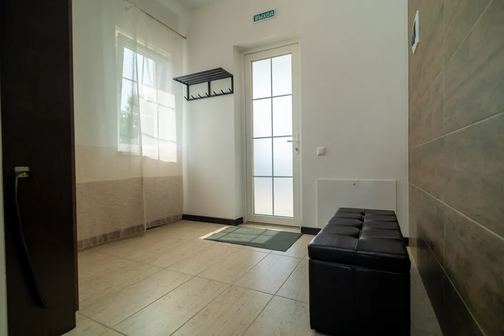 Квартира 3-комнатная Квартира — Кучугуры