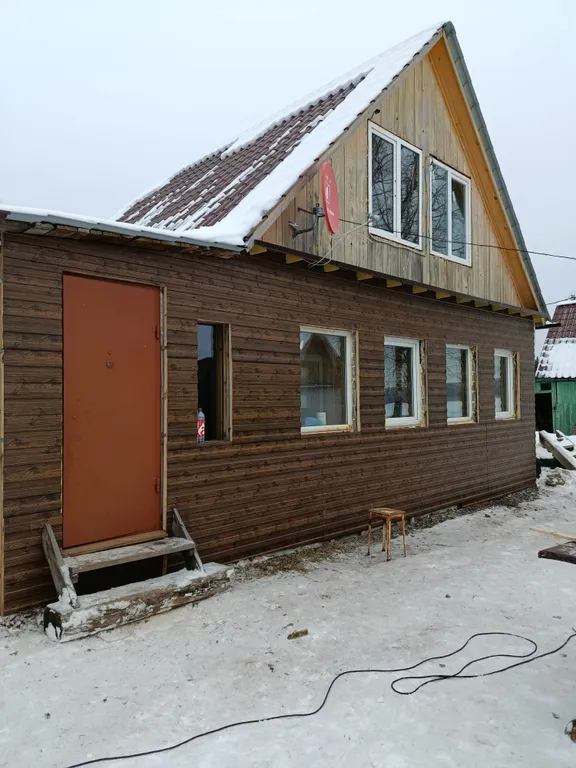 Домик с видом на озеро