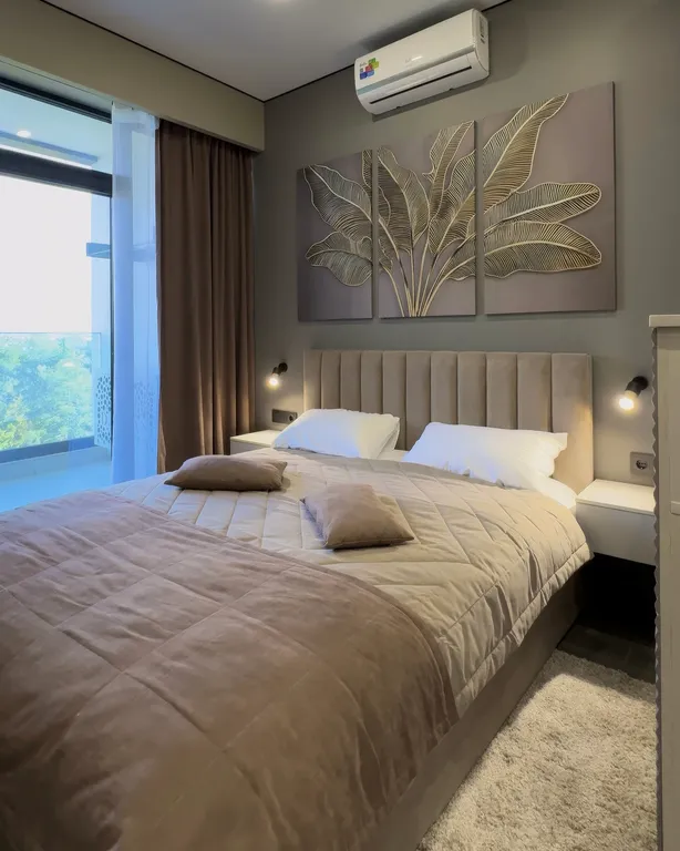 Апартаменты-студия с видом на горы в престижном районе